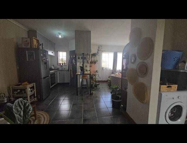 2 BEDROOM TOWNHOUSE FOR SALE IN ANNLIN